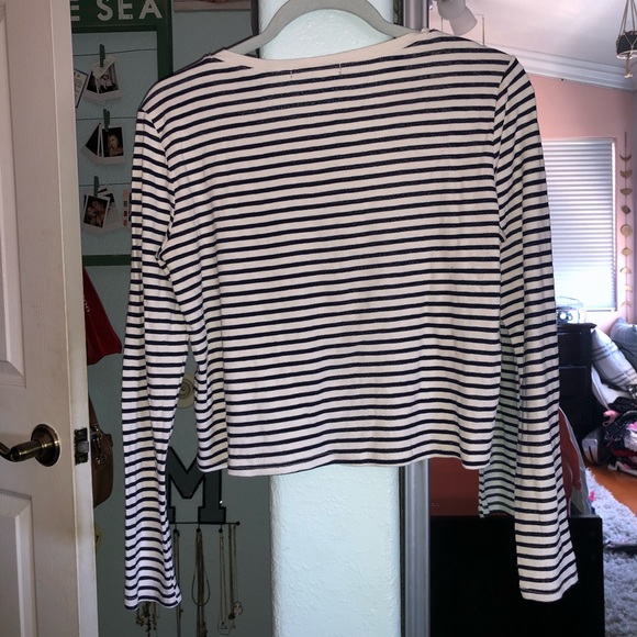 🌵Striped T - Picture 2 of 3